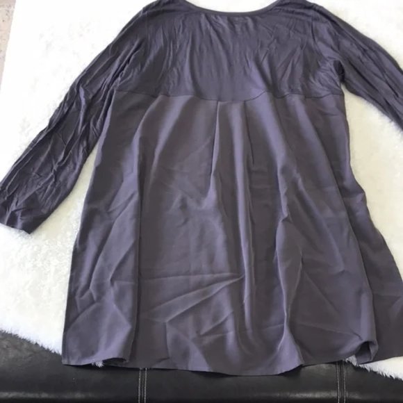 DG2 Diane Gilman Bell Sleeve Hi-Low Blouse Woven Back - Picture 6 of 7